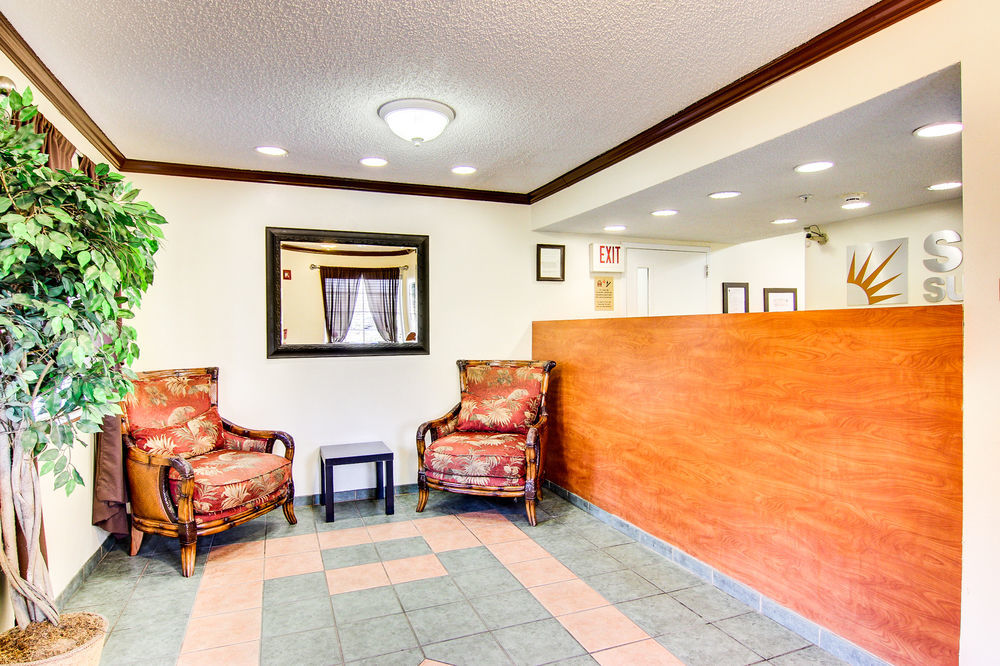Intown Suites Extended Stay Jacksonville Fl - Baymeadows Exterior photo