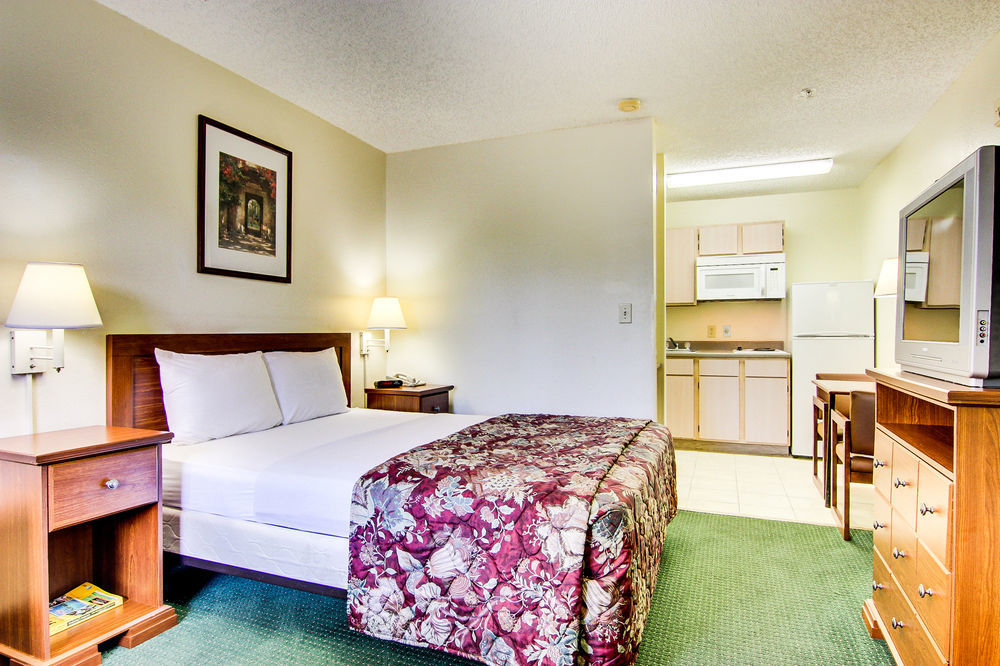 Intown Suites Extended Stay Jacksonville Fl - Baymeadows Exterior photo