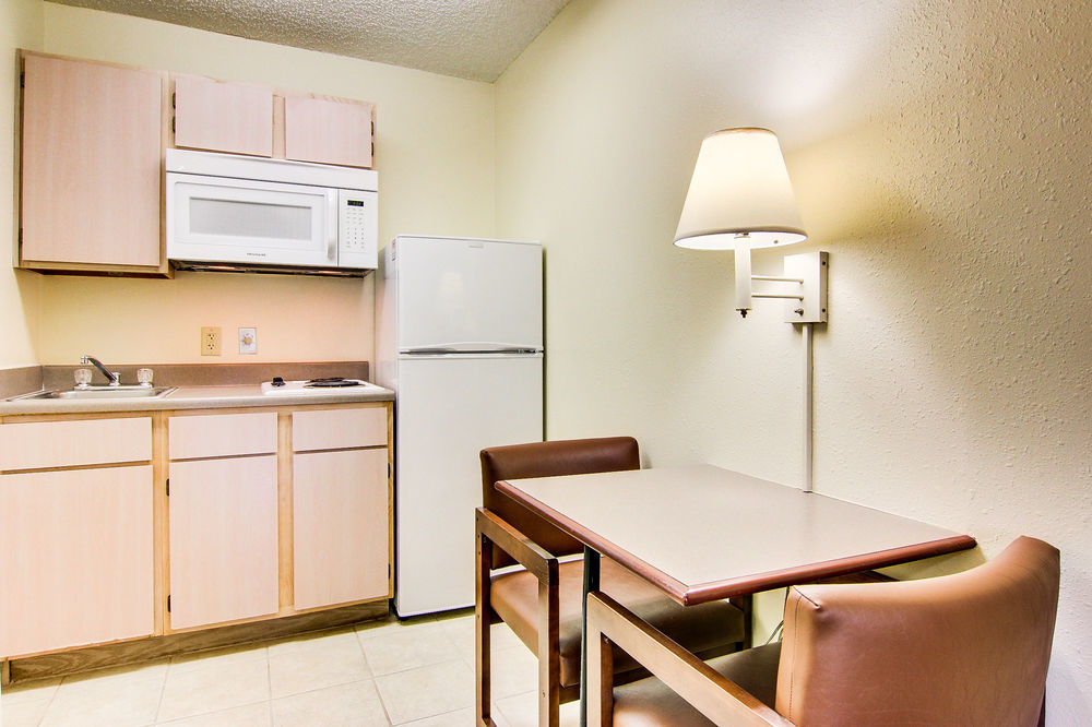 Intown Suites Extended Stay Jacksonville Fl - Baymeadows Exterior photo
